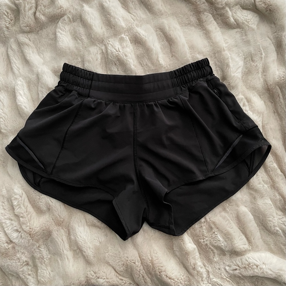 Lululemon Black Hotty Hot Short II *2.5" 6 - Picture 5 of 9